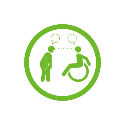 휠체어를 탄 사람과 무릎을 구부려 눈높이를 낮춘 사람이 대화하고 있는 모습의 기호그림